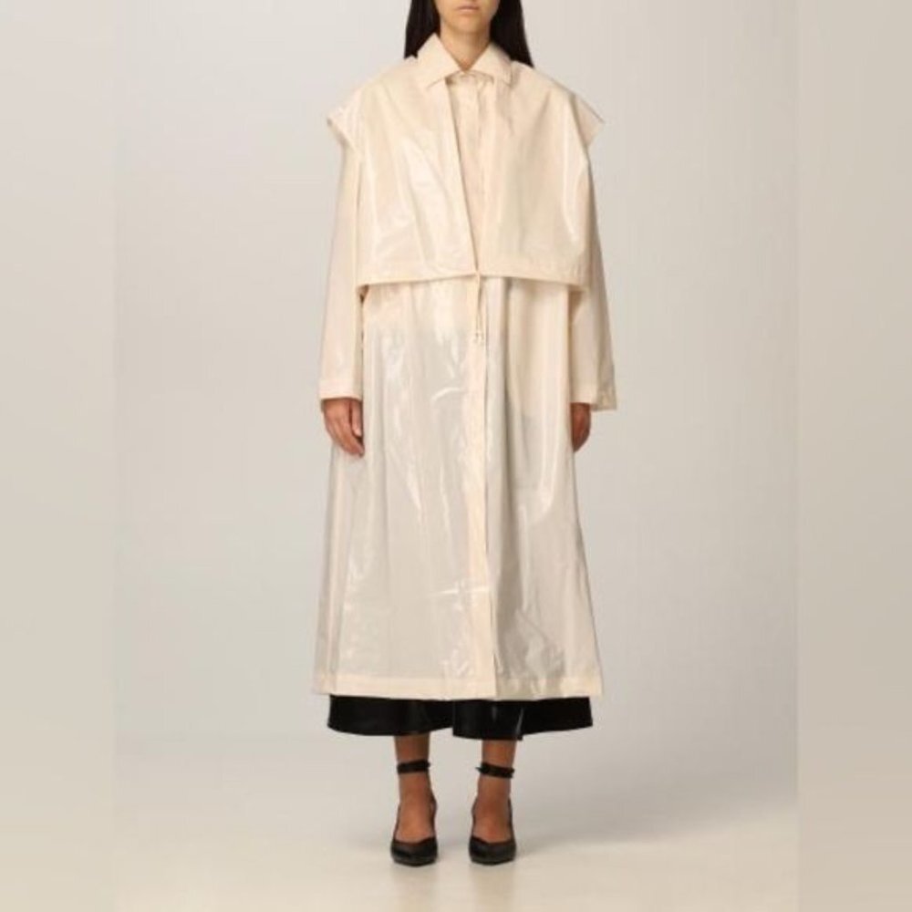 Cream Trench Coat with Classic Collar and Oversized Fit